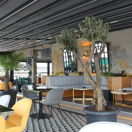 Zurich Old Hotel 4*