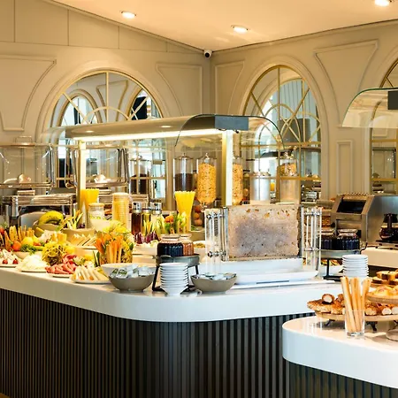 Hotel Zurich Old 4*